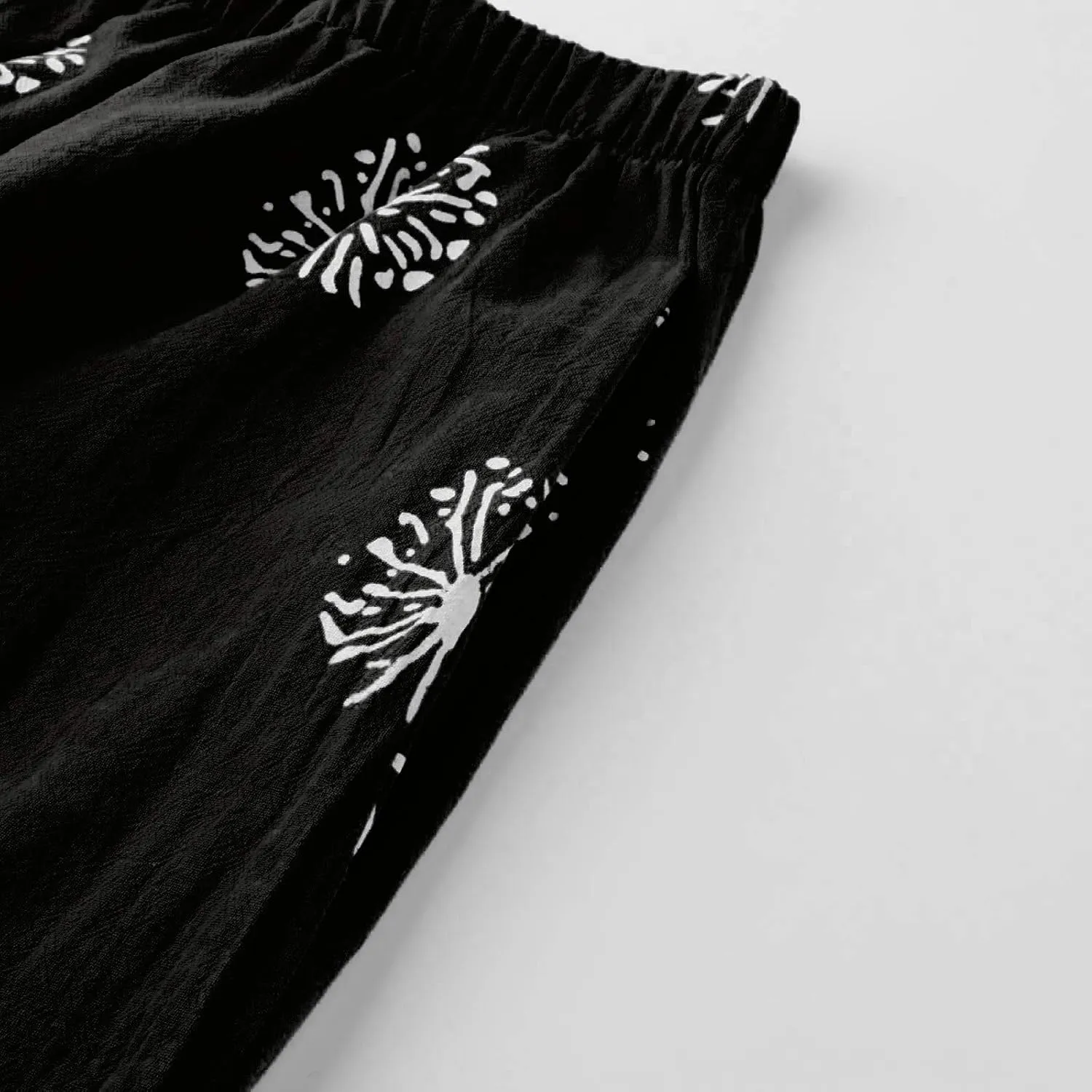 Capri Pants for Women Summer Beach Elastic Waisted Wide Leg Floral Printed Casual Loose Lightweight Relax with Pockets