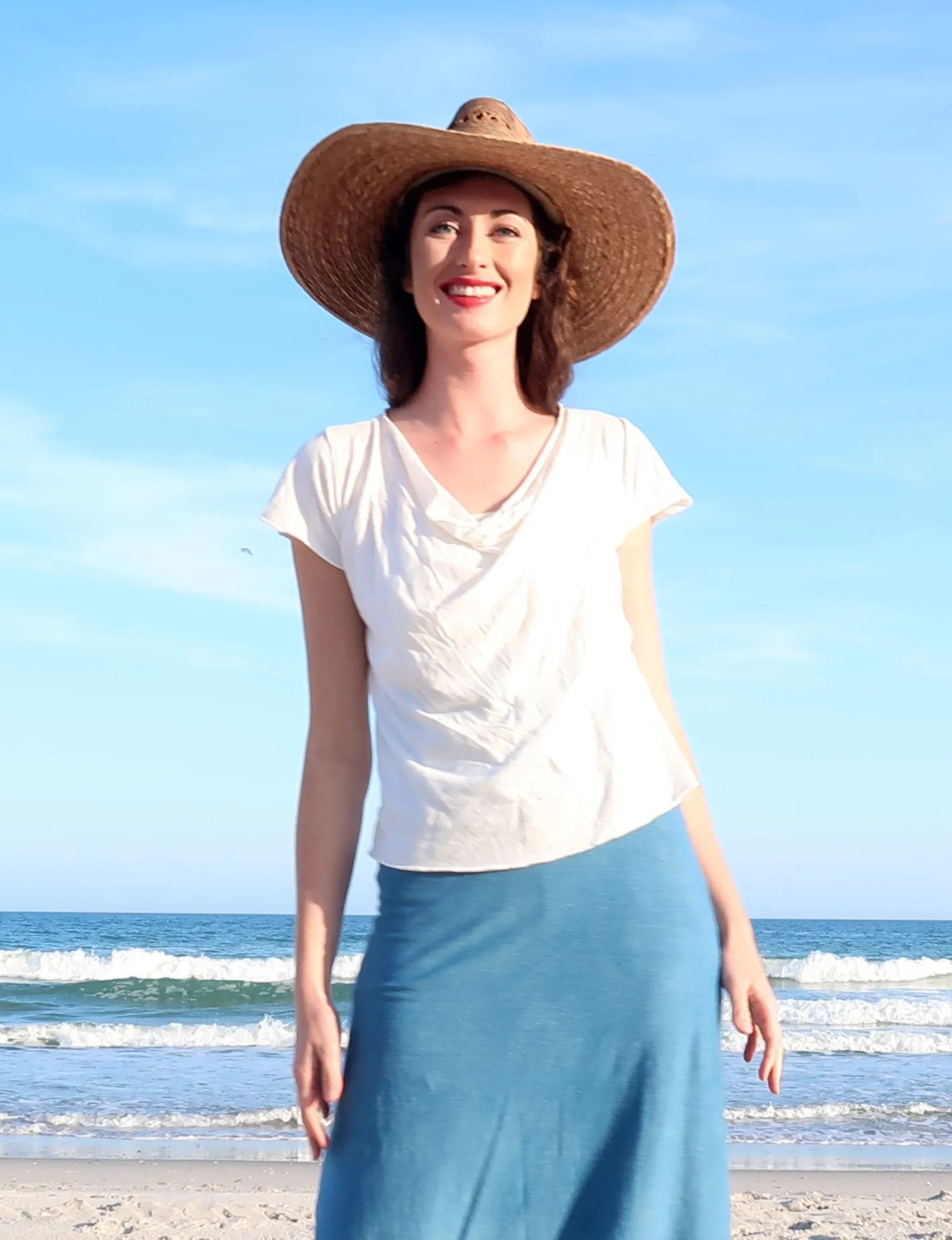 Float Neck Simplicity Cropped Shirt