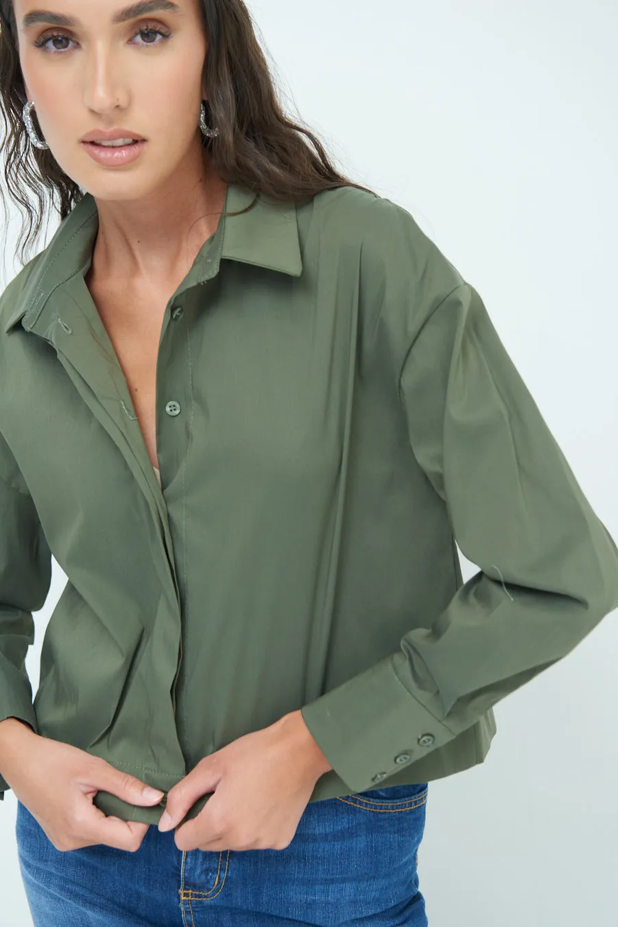 Long sleeve button-up shirt with classic collar wholesale